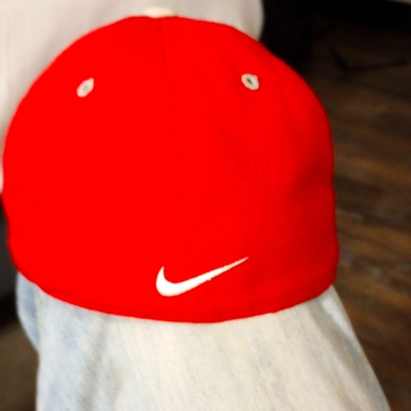 Red OSU fitted wool ball cap - Picture 3 of 4